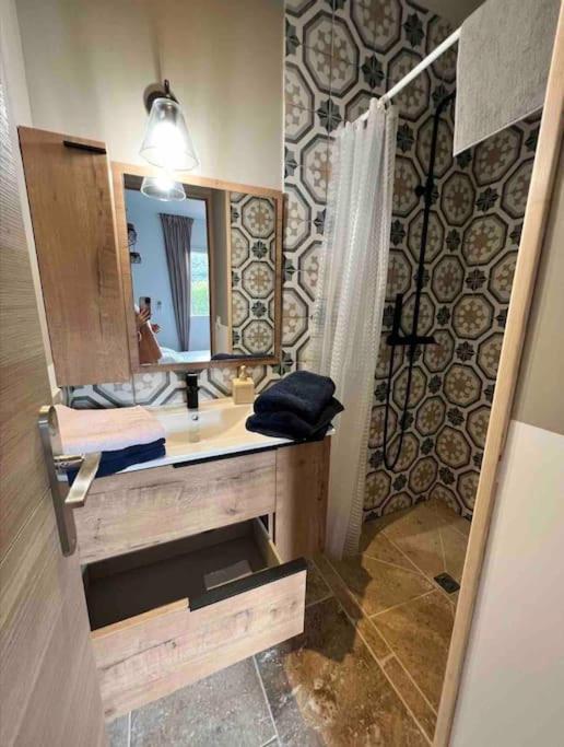 Apartamento Loft Pied De Coline Au Calme Ginasservis Exterior foto